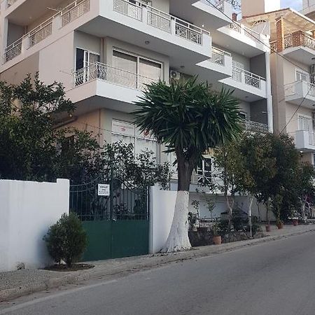 Aralis Rooms Саранда Екстер'єр фото