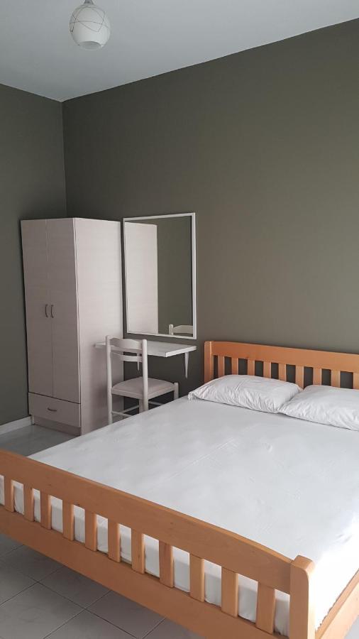 Aralis Rooms Саранда Екстер'єр фото