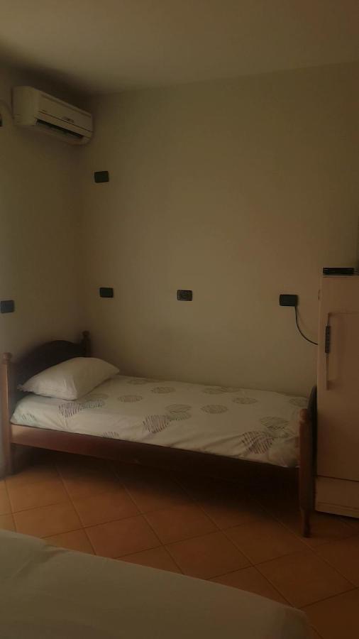 Aralis Rooms Саранда Екстер'єр фото